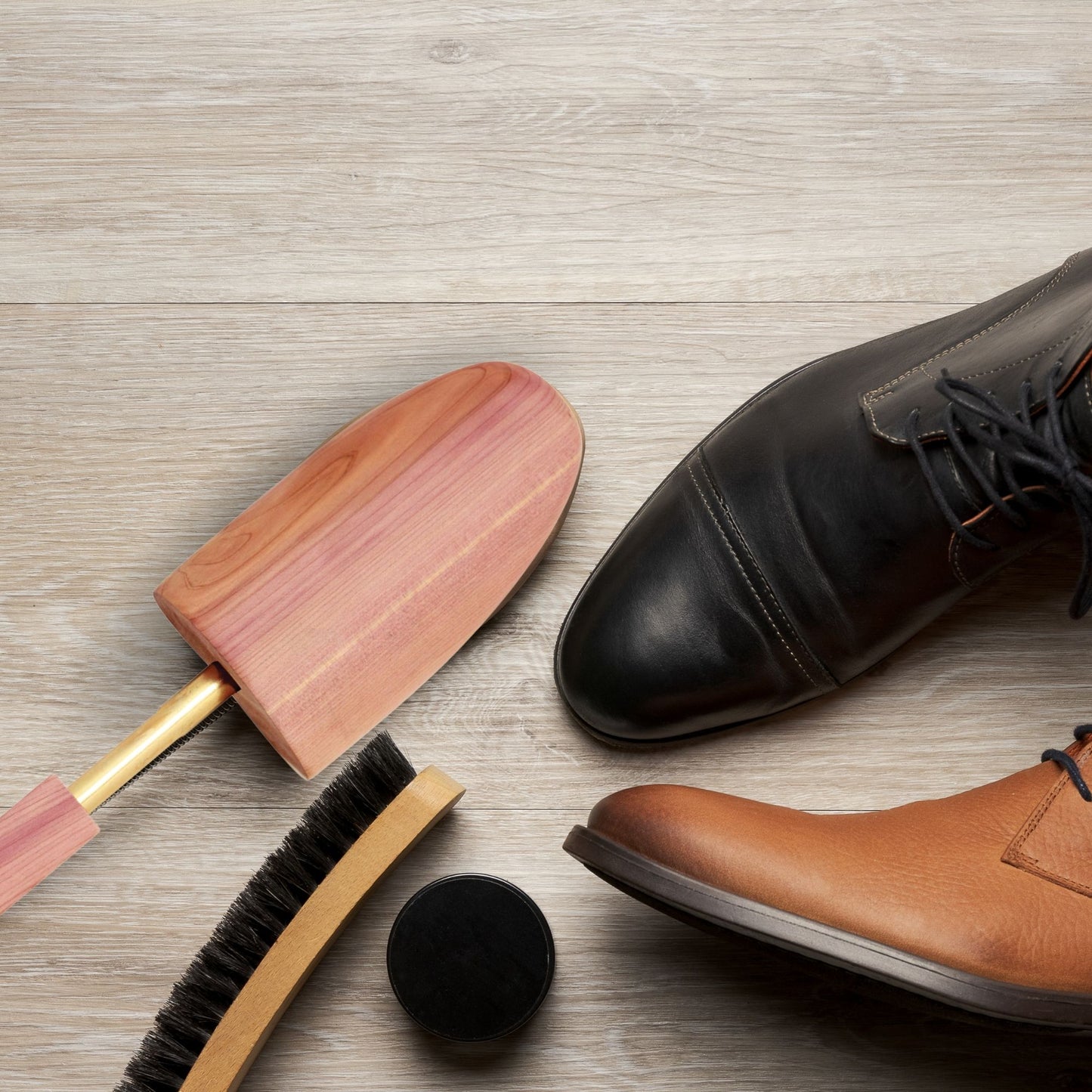 M&B Cedar Shoe Tree (Solid Toe, Shot Gun Heel)